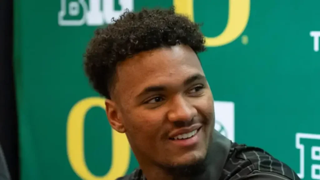 Kenyon Sadiq Bio, Age, Height, Girlfriend, Stats, NFL Drafts, Highlights, Net Worth