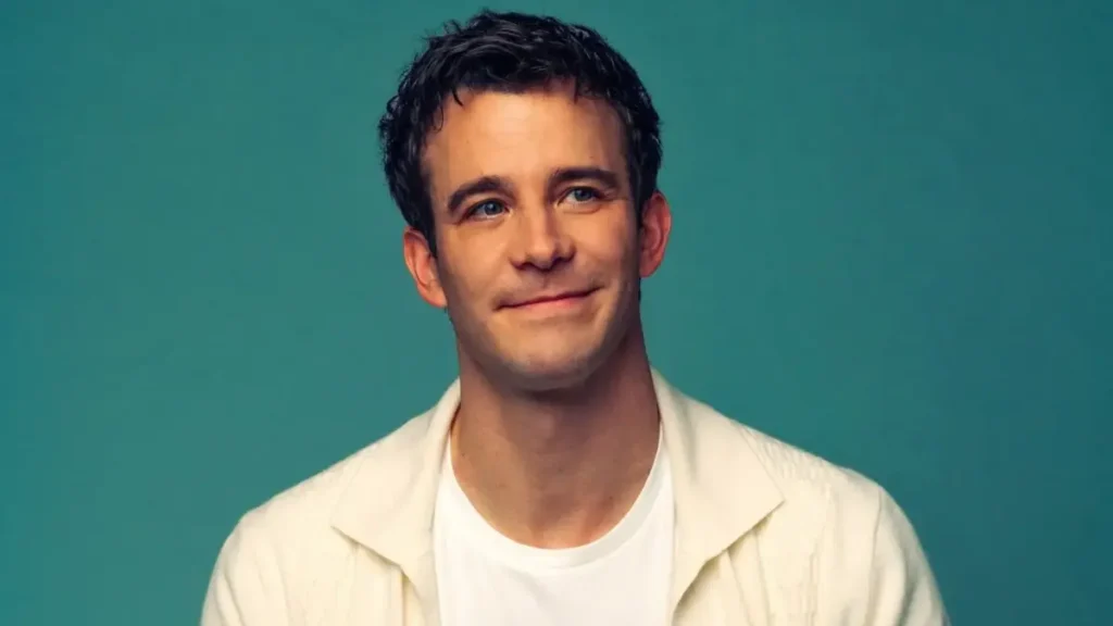 Luke Thompson Bio, Age, Height, Girlfriend, Movies, Bridgerton, Net Worth