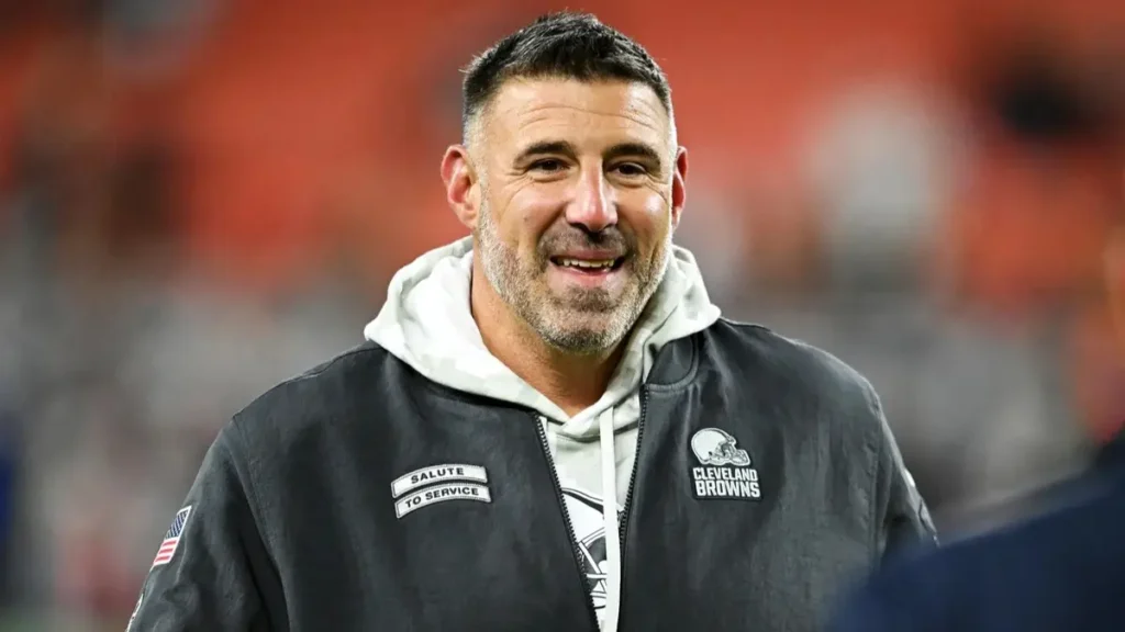 Mike Vrabel Bio, Age, Height, Wife, Kids, NFL Coach, Affair, Net Worth