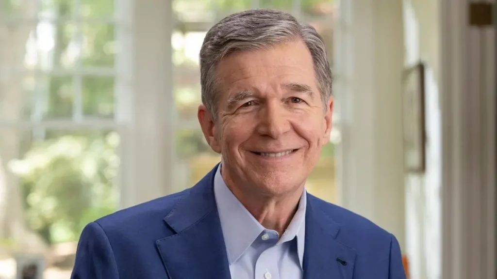 Roy Cooper Bio, Age, Wife, Kids, Senate Race, Policies, Net Worth