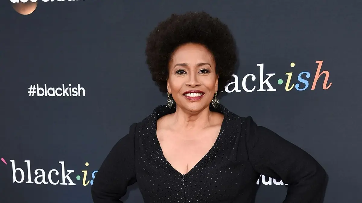 Jennifer Lewis Bio, Age, Height, Family, Husband, Kids, Movies, Songs & Net Worth